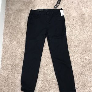 Black Skinny Pants